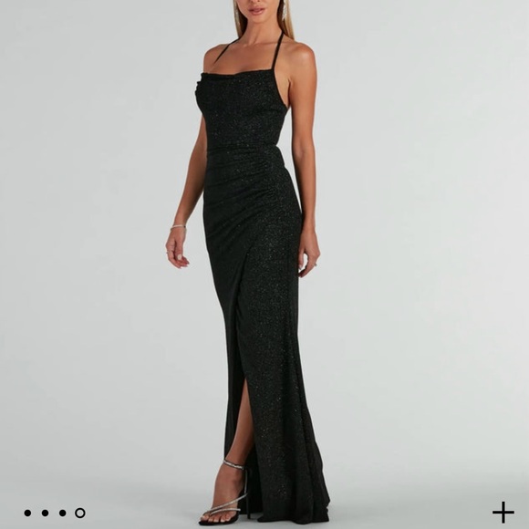 Elegant Black Glitter Evening Dress - Picture 4 of 6